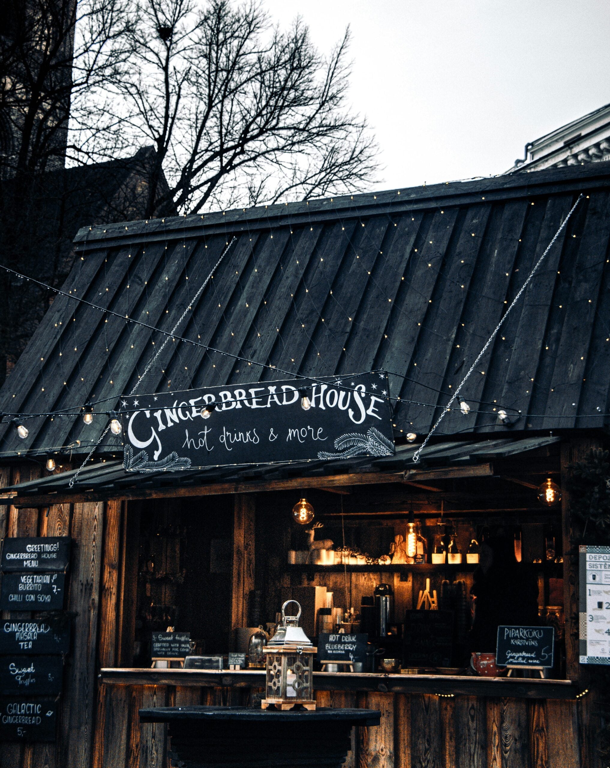 alexander kovalev EL92jxHTzJ4 unsplash